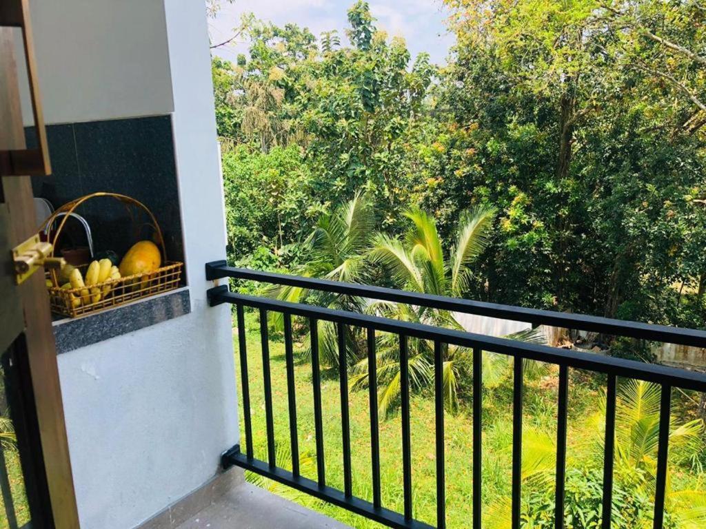Finch Tangalle Exterior foto